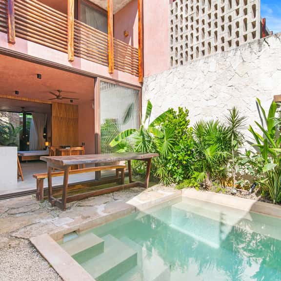 Private & Modern 2-BR Villa of La Veleta - Image 1