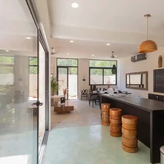 Casa Petra / 4BR Villa minutes from beaches/cenote - Image 1