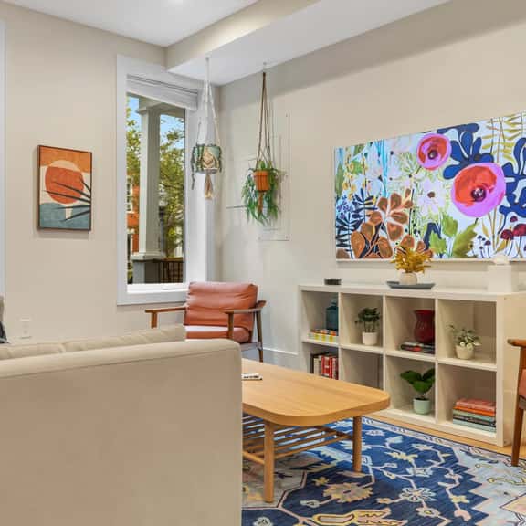 Central DC 5-BR Townhome - Walk to METRO-rail - Image 1