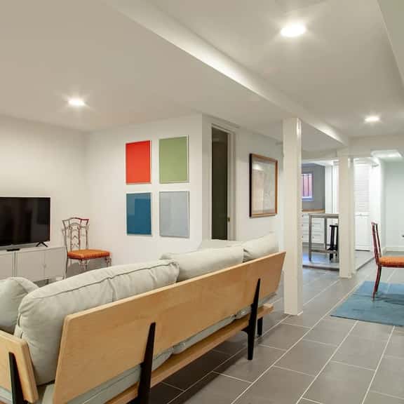 Spacious 1BR NW Garden Apartment / Walker's Dream! - Image 1