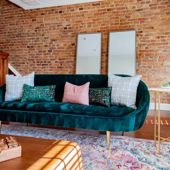 Beautifully Appointed Designer Rowhome Near Capitol Hill • Lincoln Park - Image 1