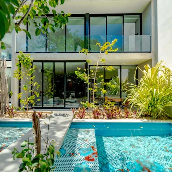 5-BR Vacation Home with Private Pool at Casa Kite - Image 1