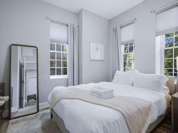 Modern Capitol Hill Stay, Eastern Market METRO - Image 2
