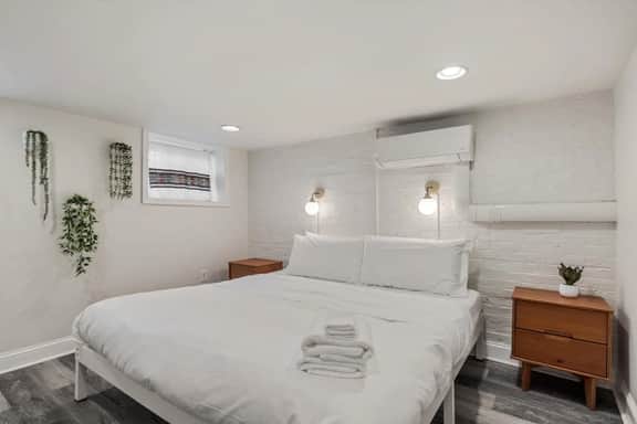 Garden-Level 2-BR Apt in Historic Petworth Home - Image 3