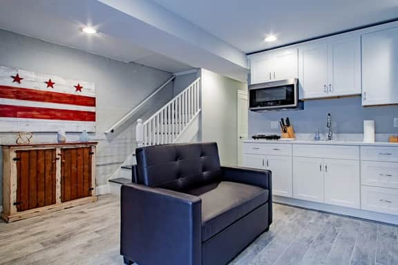 Central DC Flat | Sleeps 3 | Convention Center - Image 3