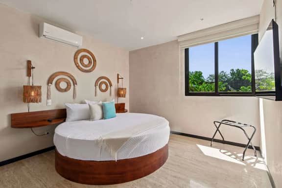 2BR in Tulum - Pool, Gym & Private Balcony - Image 2