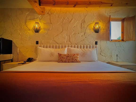 Elegant King Suite in San Miguel de Allende - Image 5