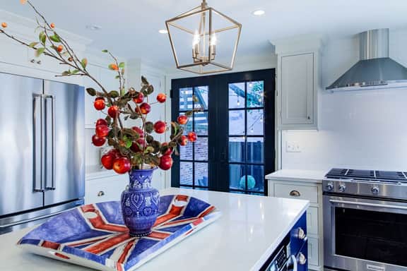 Liberty House - Old Town Luxury Designer Stay - Image 3