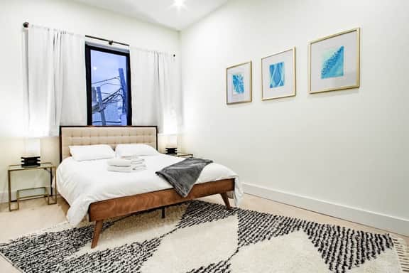 Eastern Market & METRO Accessible, Modern Charm, Walk Everywhere! - Image 3