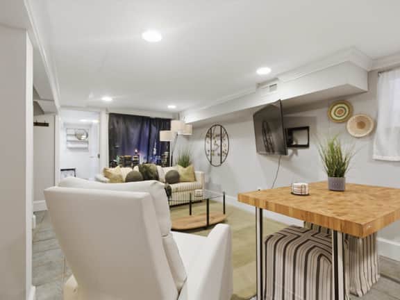 Cozy 1BR Brookland Studio - Walk to METRO station - Image 4