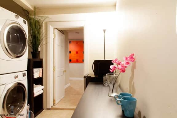 1BR Oasis near Takoma Metro, Minutes to Capital - Image 4