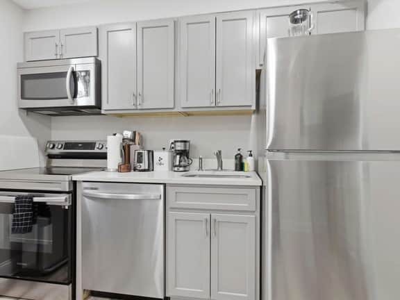 Modern 1BR Retreat in the Heart of Capitol Hill - Image 3