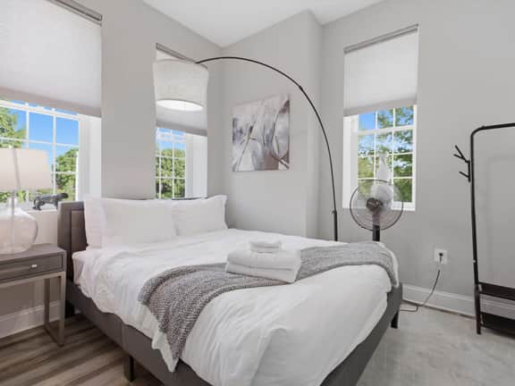 Stylish 1BR Capitol Hill - Walk to METRO - Image 3