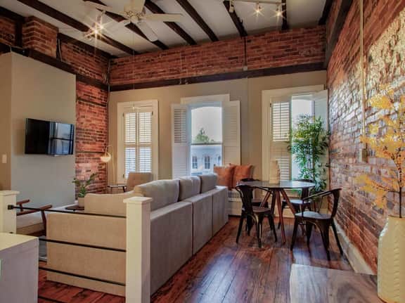Charming Georgetown Loft - Free Parking - Image 4