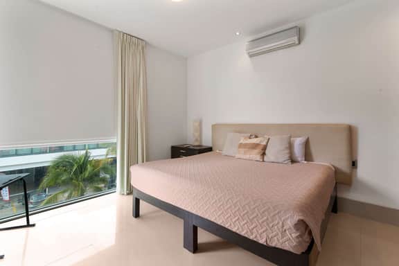 Modern 2BR Condo at The Building Loft - Pool - Image 3