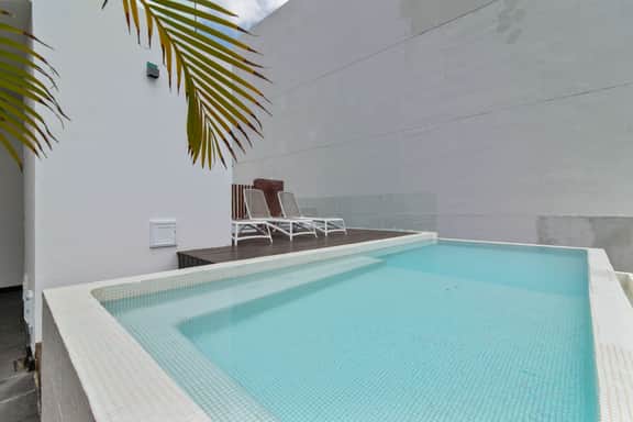 Modern 2BR Condo at The Building Loft - Pool - Image 4