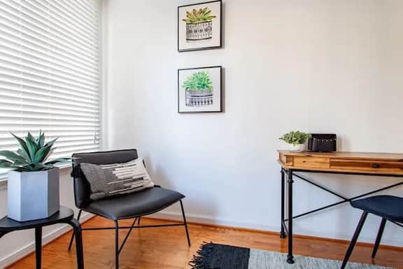 Understated, Elegant and IDEAL! / Downtown Designer Units with 2 Units and 4-BRs / Walk to The White House & National Mall - Image 4