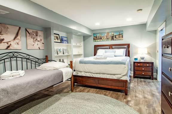 Delightful 1-BR Accommodations / Nearby METRO - Image 5