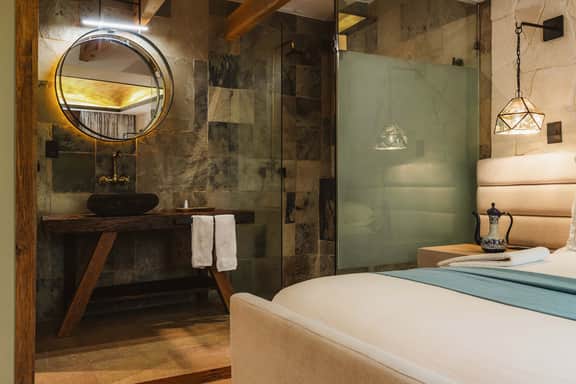 Casa Laja Hotel - Designer Queen Stay with Balcony - Image 3