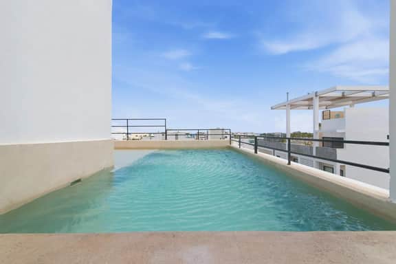 Stylish King Condo Near Beach & 5th Ave - Zazil Ha - Image 4