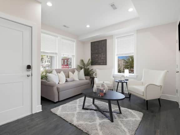 Bright 2BR Apt - Near METRO & Rock Creek Park - Image 2