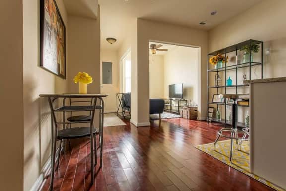 Cozy 1-BR Near The H Street Corridor - Image 4