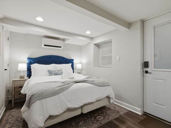 Petworth 2-BR Retreat, Sherman Circle Park - Image 2