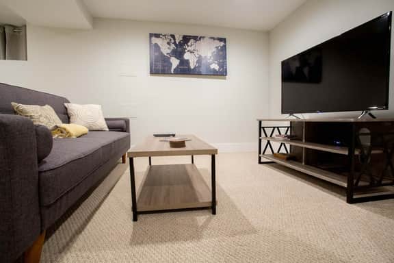 ⋆ GEM In The HEART Of Petworth ⋆ All Essential Provided ⋆ - Image 3