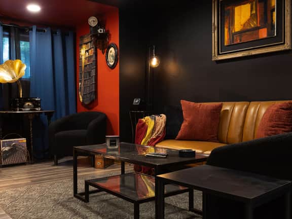 The "Bloomingdale Blues", 2-BR DC Getaway - Image 2