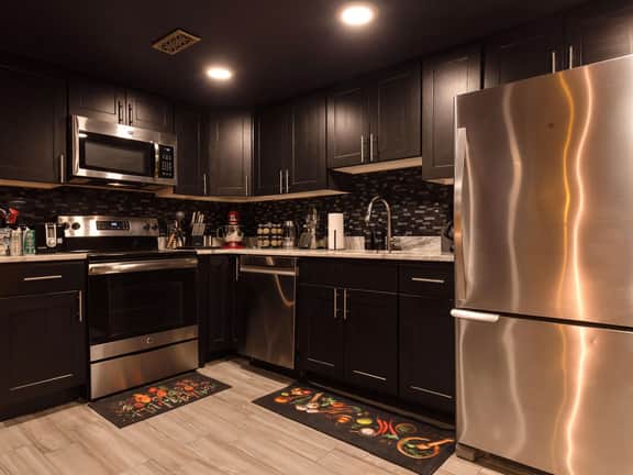 The "Bloomingdale Blues", 2-BR DC Getaway - Image 4
