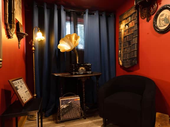 The "Bloomingdale Blues", 2-BR DC Getaway - Image 3