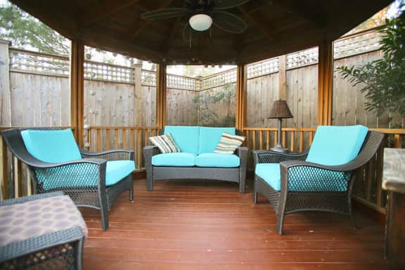 SPACIOUS HOUSE! | 2+ BEDROOMS | CLOSE TO AU - Image 2