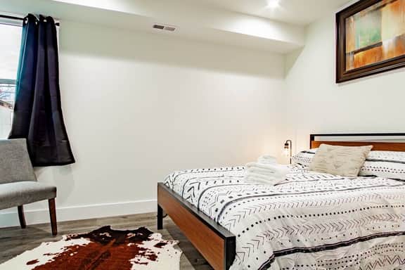 Spacious 2-BR 2-Bath | 3-Blocks to H St Corridor - Image 4