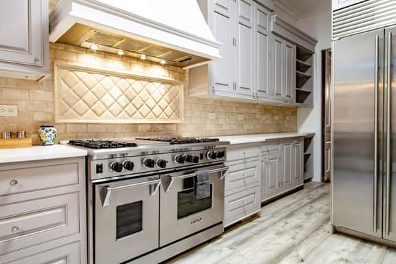 LUXE Kalorama 5-BR Townhome Close to Dupont Circle - Image 4
