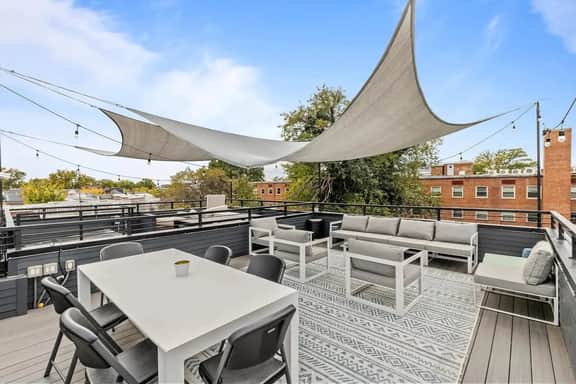 DC Guest House / Private, Luxurious VIP Townhome - Image 3