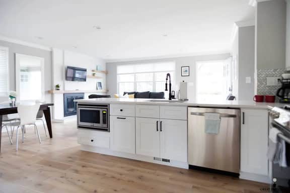 Modernized 4 BR home near Old Town Alexandria - Image 5