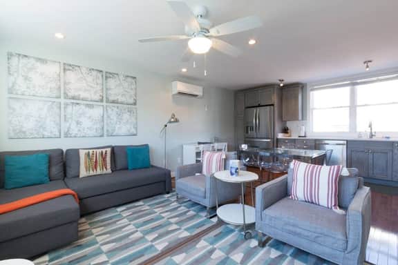 NEWLY BUILT 2-Level CARRIAGE HOUSE ⋆ 1 Block to H St Corridor / DC Streetcar ⋆ Union Market - Image 3