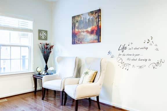 Large MD Townhome mins to UMD & DC Parking - Image 3