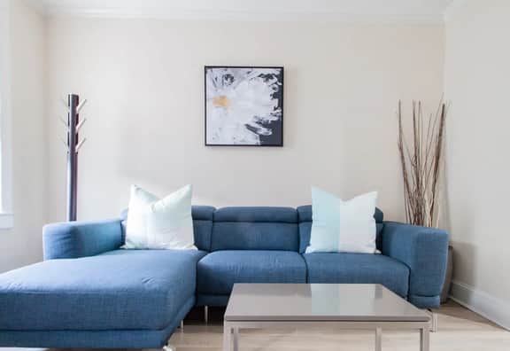 ✯ MODERN HOME IN UPSCALE NEIGHBORHOOD ✯ GEORGETOWN - Image 2