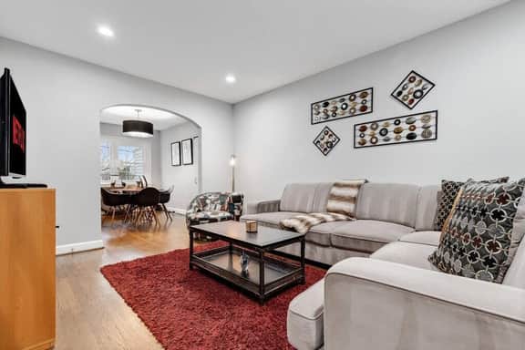 Authentically DC / Lovely SE 3-BR Rowhome / METRO - Image 4