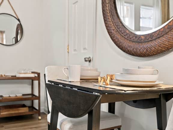 DC 1BR Near Union Market - Workspace + Laundry - Image 3