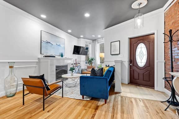 Large Modern Townhouse Near U St. & Other Sites - Image 4