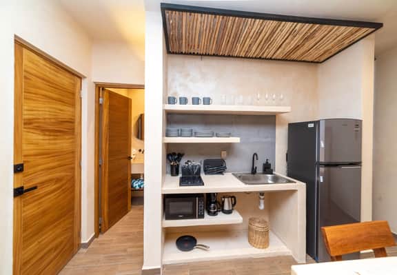Tulum Centro Studio - Rooftop Pool and Local Eats - Image 3