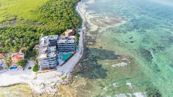 Oceanfront 3BR Natural Design Condo - Tankah - Image 4