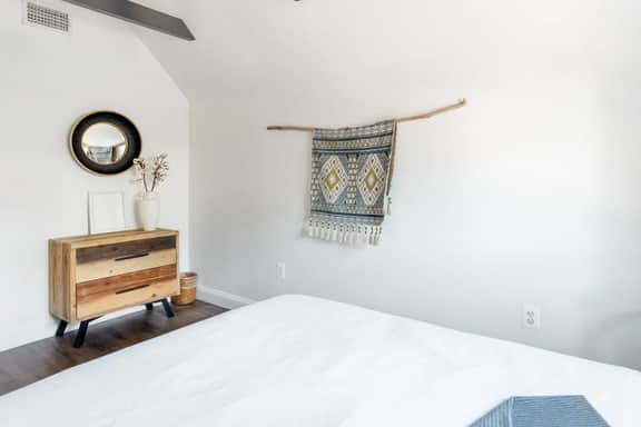 Decompress in the Zen Surroundings of a Cozy Carriage House - Image 2