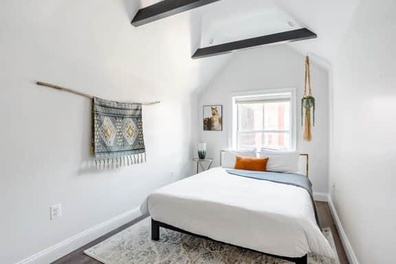 Decompress in the Zen Surroundings of a Cozy Carriage House - Image 3