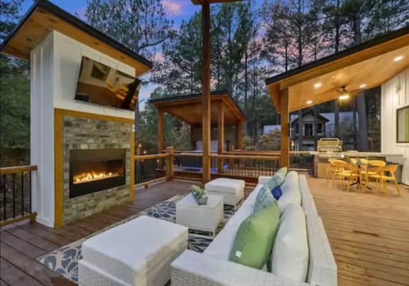 LUXE Privacy at Gorgeous Broken Bow Cabin Home - Image 3