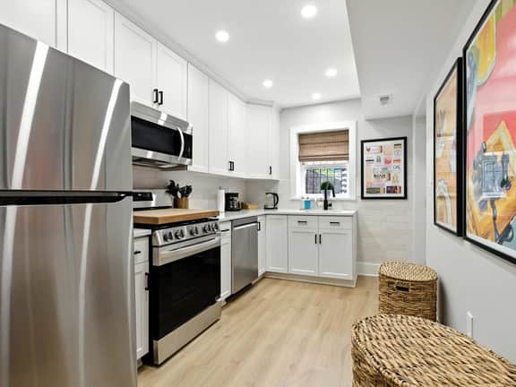 Capitol Hill Retreat Modern 2BR - Image 4