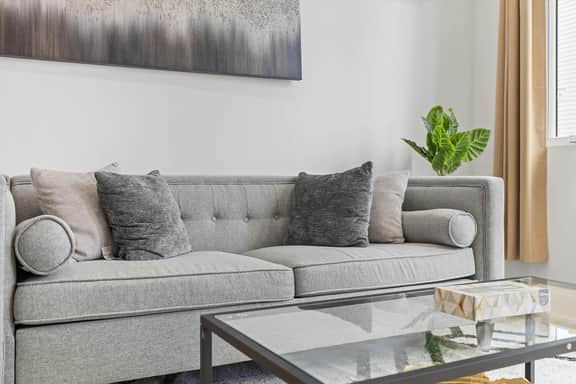 Chic & Comfy 2-Lvl Penthouse Suite - Steps to H St - Image 5