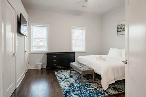 Cheerful 4-BR Home | A DC Homestay - Image 4